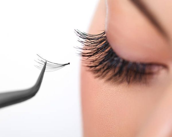 Dépose extensions de cils (pose effectué dans nos etablissements)