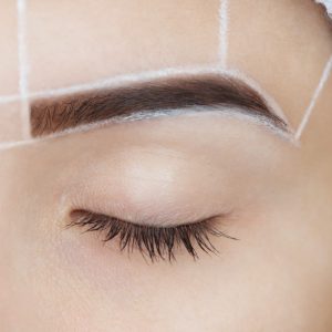 Retouche Micro-pigmentation des sourcils - 6 mois -
